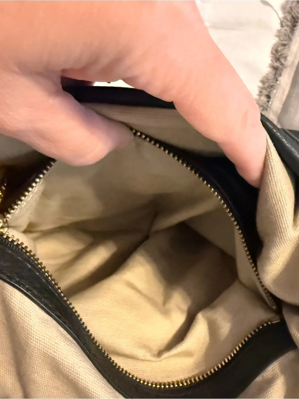 Tory Burch Leather Amanda Classic Hobo